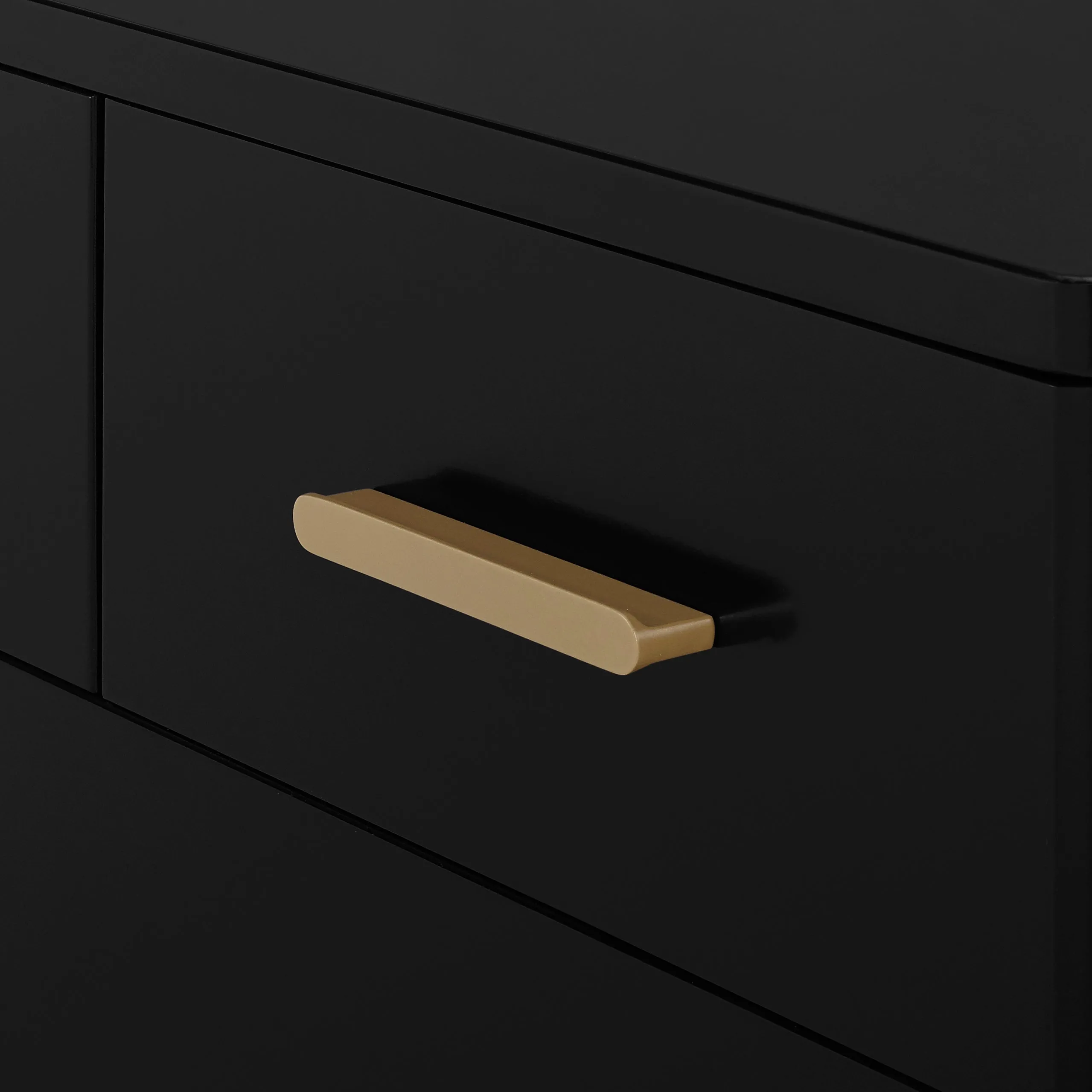 Delta Sloane 4 Drawer Dresser With Changing Top